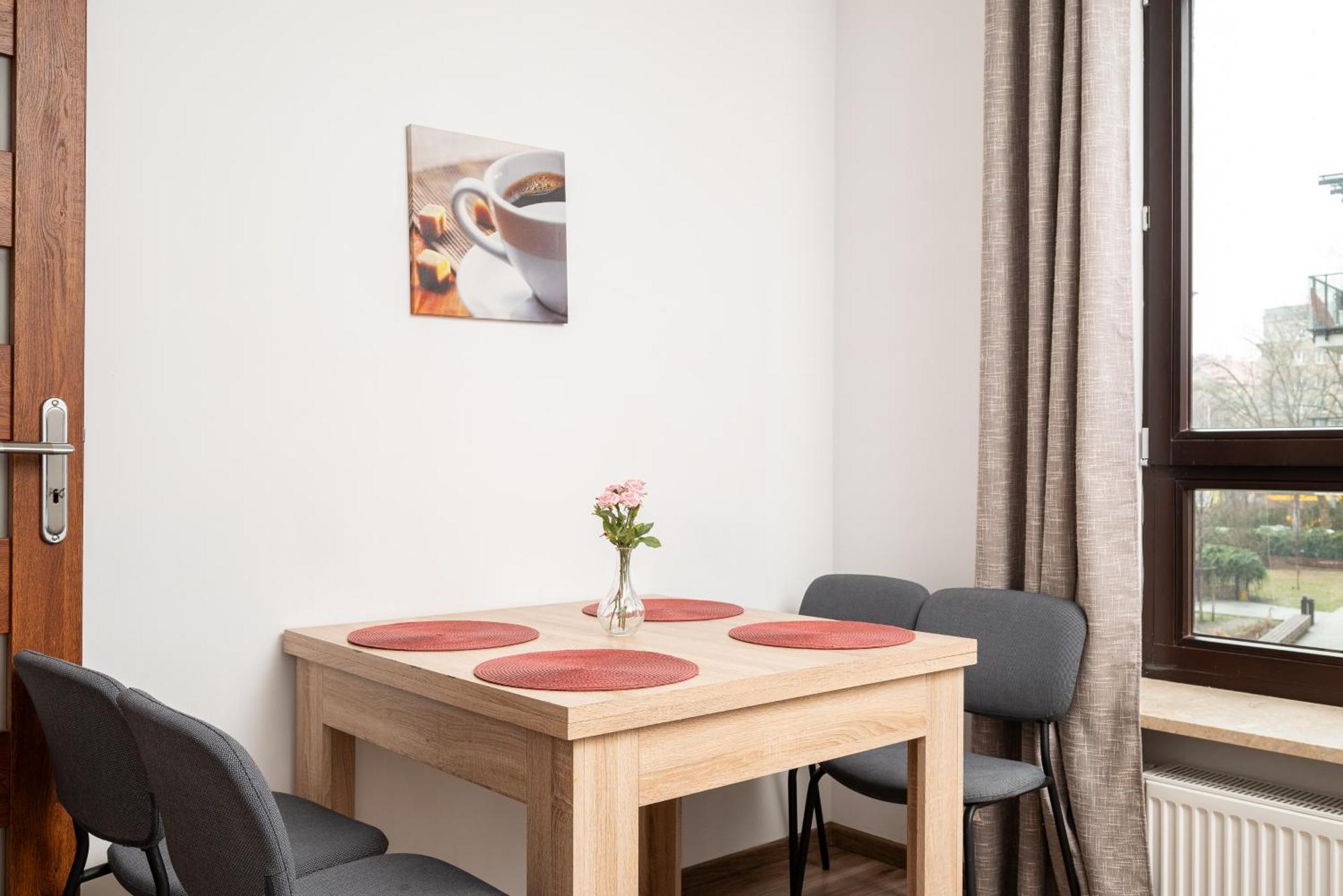 Metro Plocka Cosy Apartment Warsawa Bagian luar foto